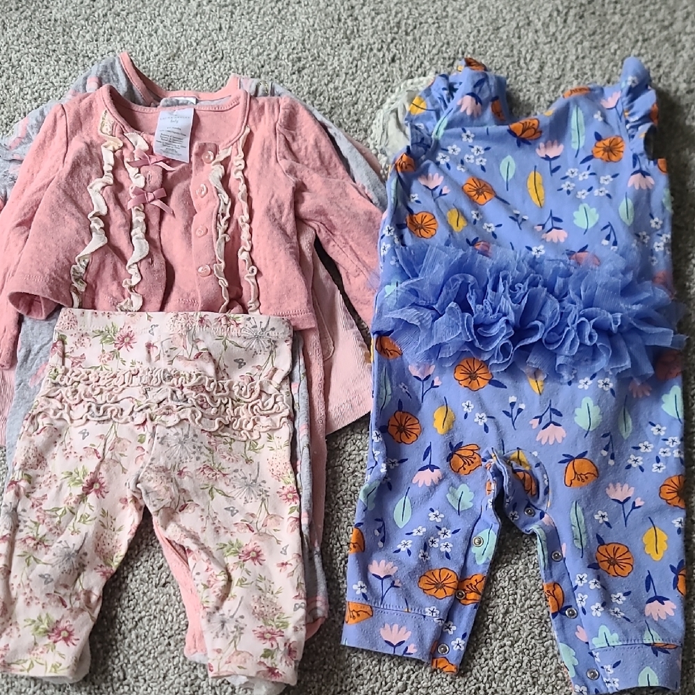 BUNDLE 3-6, 6-9 Months Baby Pjs, Rompers, Matching Sets, And Jumpsuits